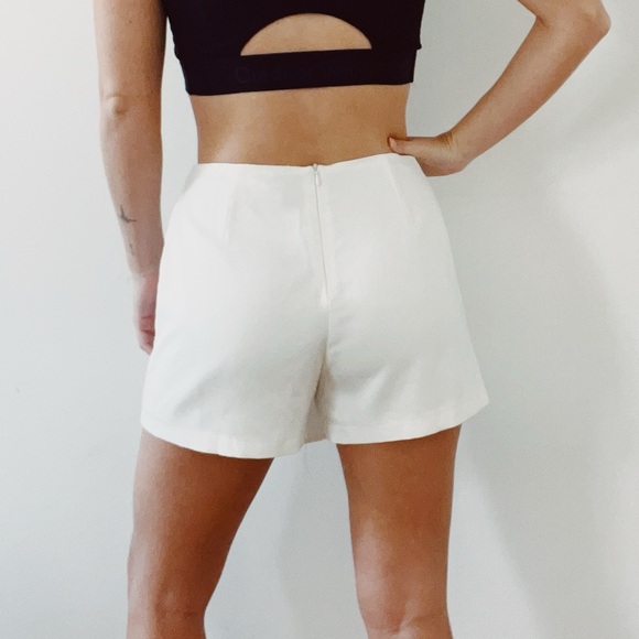 White skort - Picture 3 of 5